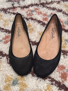 Life Stride Black Quilted Ballet Flats